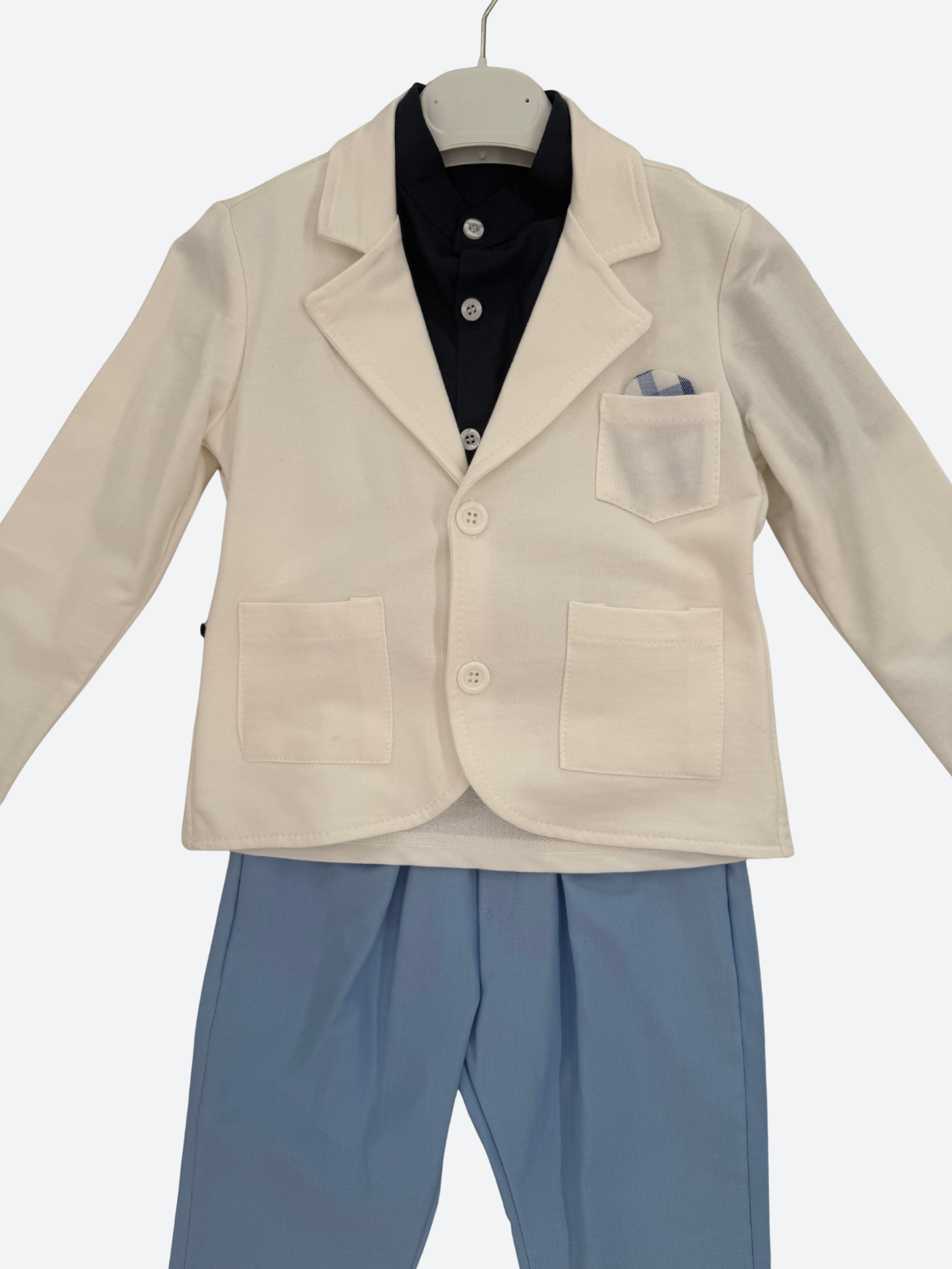 Completo elegante bimbo