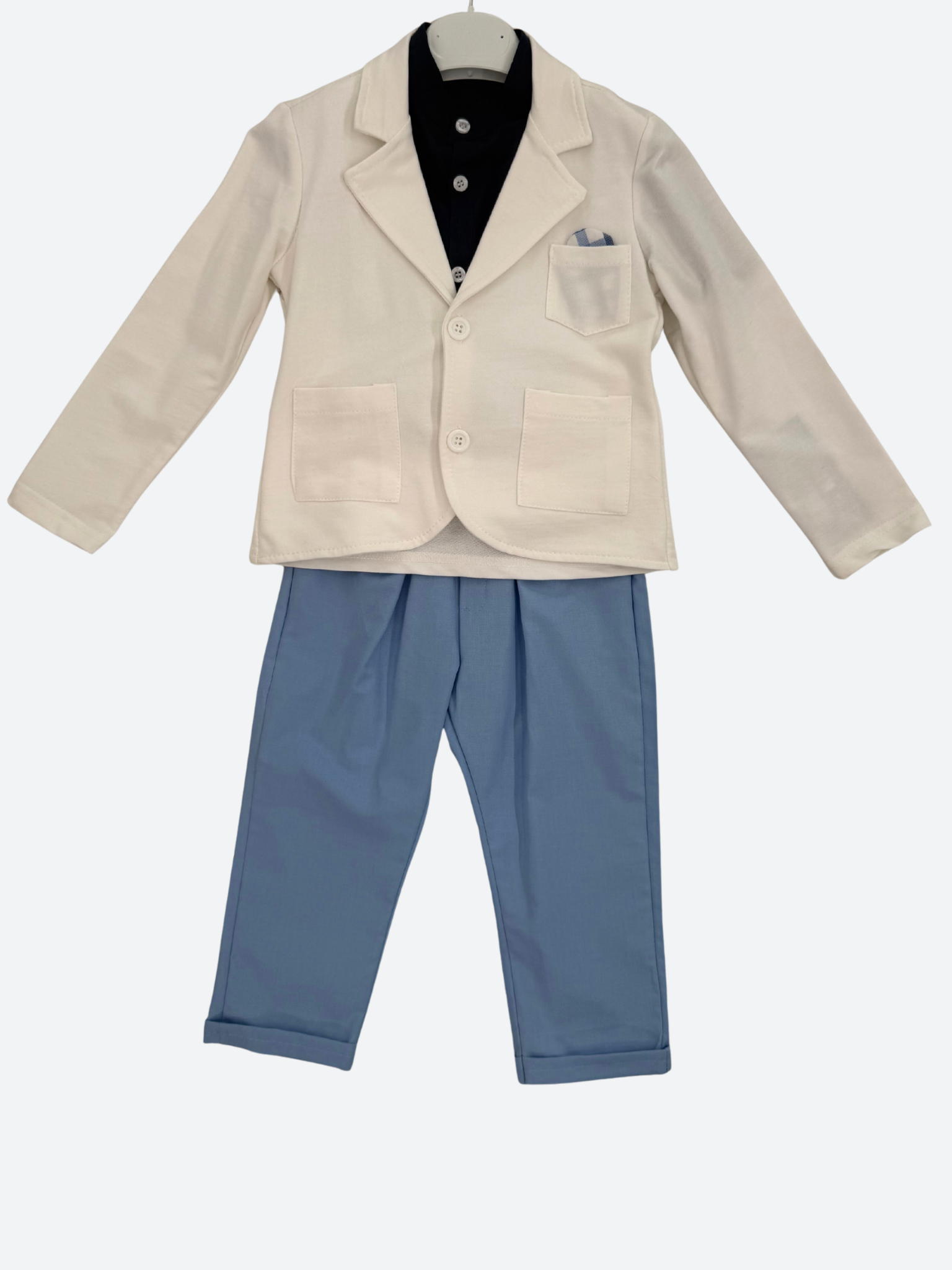 Completo elegante bimbo