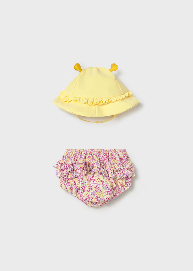 Completo da mare neonata